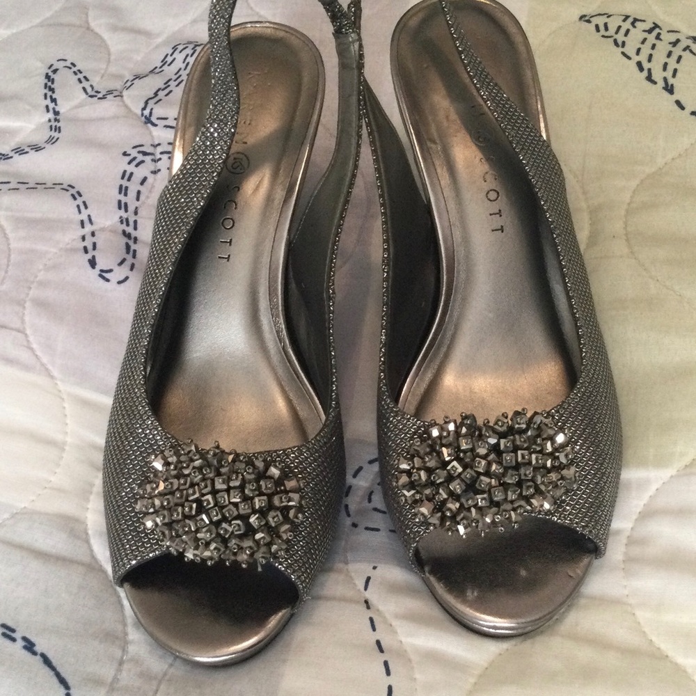 Karen Scott. Breena Slingback Peep-toe Pumps.
